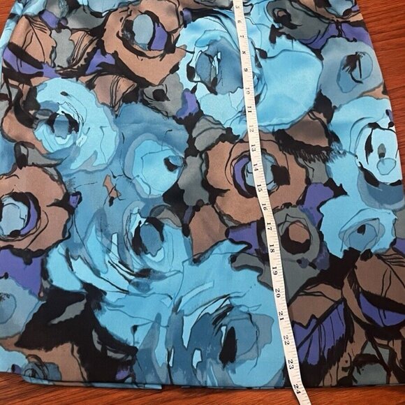 Floral pencil skirt by New York & Company Women's Size 10 Knee Length - Picture 4 of 5